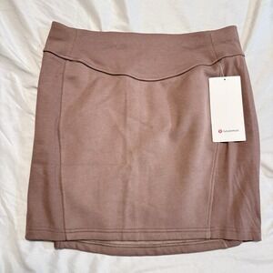 Lululemon Scuba HR Mini Skirt Women's Large Taupetastic Casual Athleisure Sporty